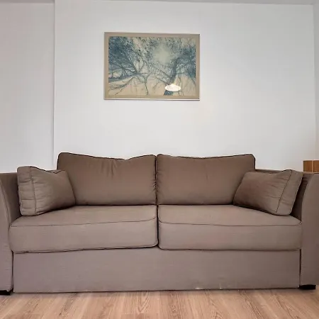 Piccolo Studio, Neuf Avec Parking Gratuit Apartment